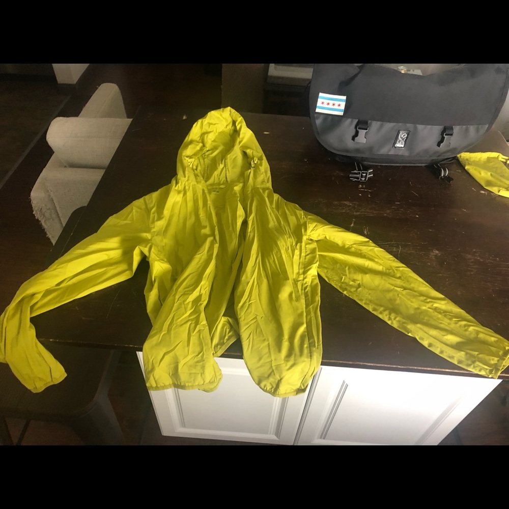 UNIQLO Packable Windbreaker Jacket L